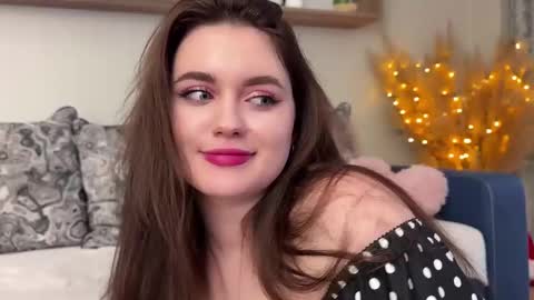 Snapshot of sweet_sugar87 chatting on 02/23/25, 01:10 ViolaandVince online show from 02/23/25, 01:10