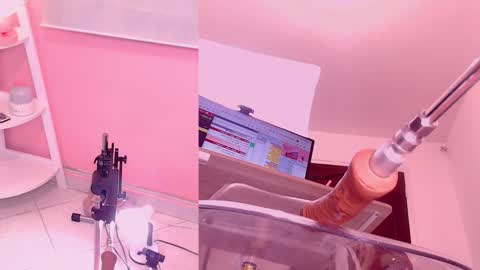 Snapshot of sweet_susie_ chatting on 02/03/26, 09:42 SUSIE online show from 02/03/26, 09:42