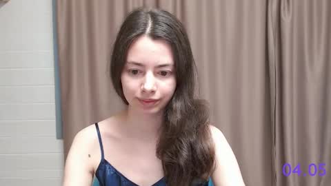 Snapshot of sweet_sweet_angel chatting on 05/04/26, 09:38 Angel online show from 05/04/26, 09:38