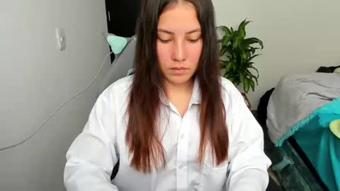 Snapshot of sweet_t33m chatting on 02/09/25, 03:12 online show from 02/09/25, 03:12