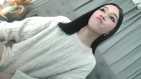 Snapshot of sweet_tatiana28 chatting on 04/25/26, 03:42 sweet_tatiana28 online show from 04/25/26, 03:42