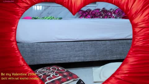 Snapshot of sweet_tits2 chatting on 02/13/25, 11:26 Isabella online show from 02/13/25, 11:26