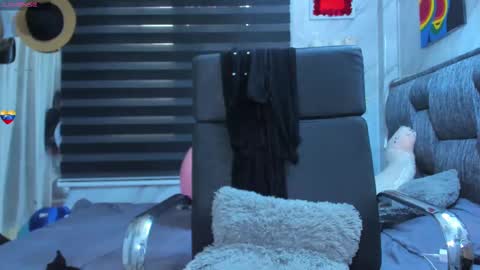 Snapshot of sweet_tits2 chatting on 10/09/25, 07:56 Isabella online show from 10/09/25, 07:56