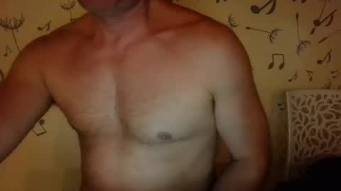 Snapshot of sweet_travelbook chatting on 10/15/25, 10:21 sweet_travelbook online show from 10/15/25, 10:21