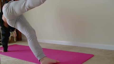 Heidi Brenner - Please check bio for schedule  FAQ online show from 11/06/25, 01:34