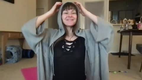 Heidi Brenner - Please check bio for schedule  FAQ online show from 05/21/26, 11:06