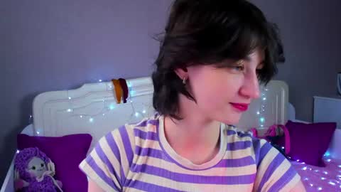 Snapshot of sweet_vanillopa chatting on 07/09/26, 01:31 Carolina Lu online show from 07/09/26, 01:31