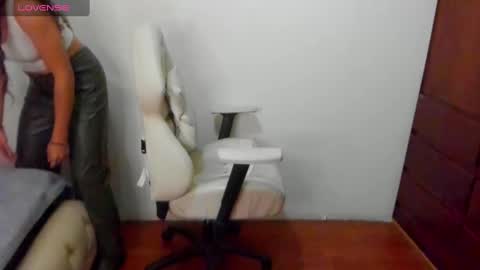 sweet_venus4 online show from 02/28/25, 11:14