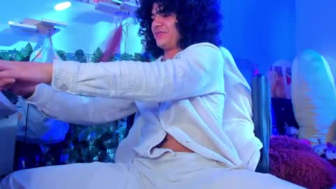 Steven independent model online show from 01/17/25, 09:17