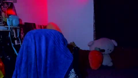 Steven independent model online show from 02/12/25, 03:29