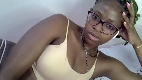Snapshot of sweet_zarah chatting on 05/04/26, 01:07 sweet_zarah online show from 05/04/26, 01:07