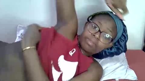 Snapshot of sweet_zarah chatting on 05/12/26, 04:09 sweet_zarah online show from 05/12/26, 04:09