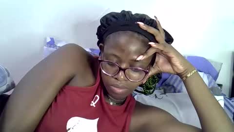 Snapshot of sweet_zarah chatting on 05/15/26, 04:14 sweet_zarah online show from 05/15/26, 04:14