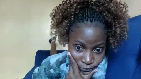 Snapshot of sweet_zella chatting on 03/07/26, 08:55 zellate online show from 03/07/26, 08:55