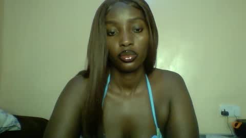 zuri online show from 09/12/25, 04:56