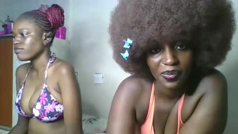 Snapshot of sweet_zuri3 chatting on 03/25/26, 01:22 zuri online show from 03/25/26, 01:22