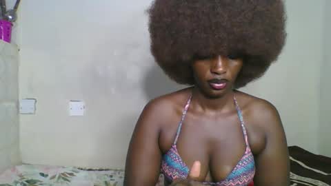 Snapshot of sweet_zuri3 chatting on 03/27/26, 11:32 zuri online show from 03/27/26, 11:32