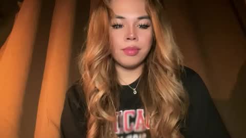 Snapshot of sweetalexa19 chatting on 03/20/26, 07:19 alexa your one and only queen online show from 03/20/26, 07:19