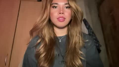 Snapshot of sweetalexa19 chatting on 04/03/26, 03:59 alexa your one and only queen online show from 04/03/26, 03:59