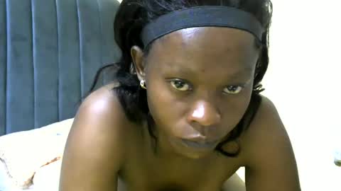 LIANAH online show from 05/09/26, 05:23