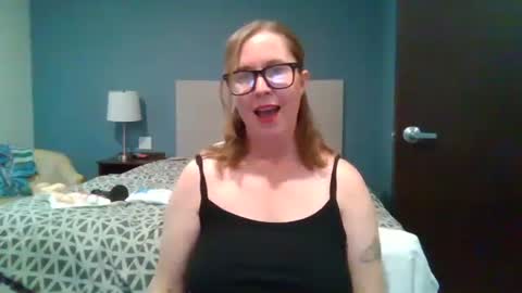 Snapshot of sweetandnaughty123 chatting on 10/19/25, 04:51 sweetandnaughty123 online show from 10/19/25, 04:51