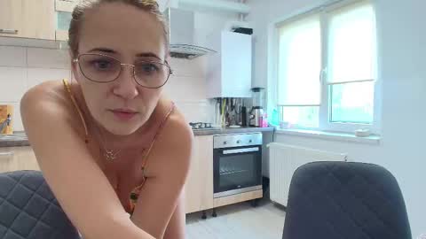 Ania online show from 02/11/25, 12:37