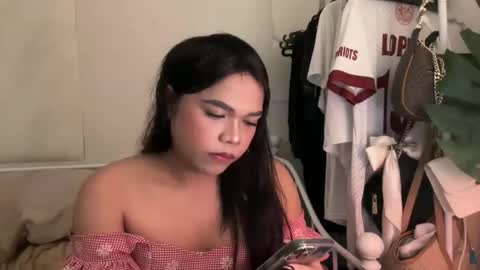 Snapshot of sweetasian_leith20 chatting on 02/20/26, 02:17 Leith Madrigal online show from 02/20/26, 02:17