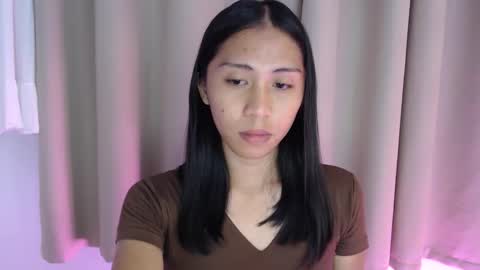 Snapshot of sweetasiancolleen chatting on 05/27/26, 03:42 colleen online show from 05/27/26, 03:42