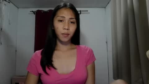Snapshot of sweetasiancolleen chatting on 07/23/26, 06:39 colleen online show from 07/23/26, 06:39