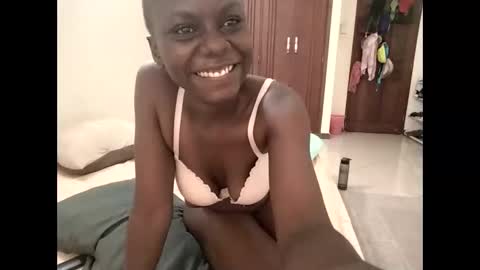 Lunargirl online show from 03/19/26, 04:38