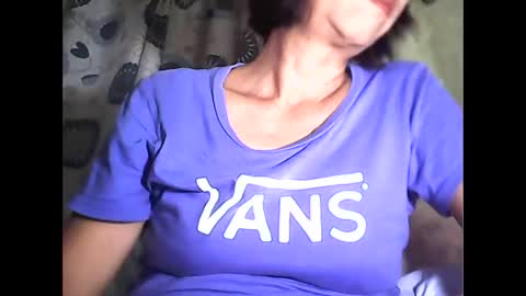 Snapshot of sweetbella24 chatting on 10/01/25, 11:38 im anne online show from 10/01/25, 11:38