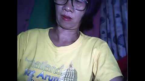 Snapshot of sweetbella24 chatting on 04/19/26, 01:54 im anne online show from 04/19/26, 01:54