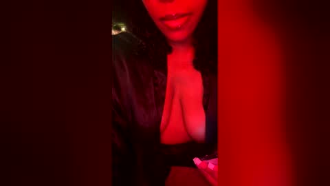 Snapshot of sweetberryxo chatting on 03/23/26, 04:38 The RealSweetBerry online show from 03/23/26, 04:38