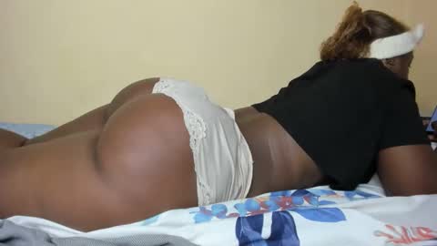 Snapshot of sweetbigass318797 chatting on 03/06/26, 09:17 Sweetbigass online show from 03/06/26, 09:17