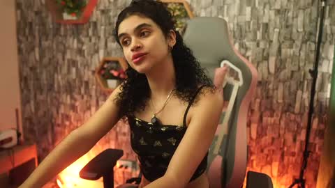 Salom independent model online show from 04/29/26, 08:37