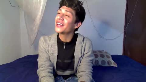 Snapshot of sweetc4meron chatting on 02/15/25, 06:33 Cameron Alejandro online show from 02/15/25, 06:33