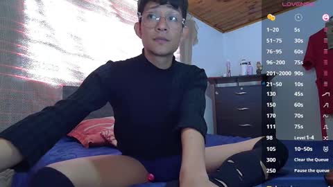 Snapshot of sweetc4meron chatting on 10/12/25, 05:01 Cameron Alejandro online show from 10/12/25, 05:01