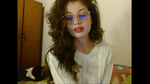 Snapshot of sweetcalm_ chatting on 05/06/26, 04:30 sweetcalm_ online show from 05/06/26, 04:30