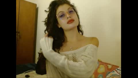 Snapshot of sweetcalm_ chatting on 05/10/26, 06:29 sweetcalm_ online show from 05/10/26, 06:29