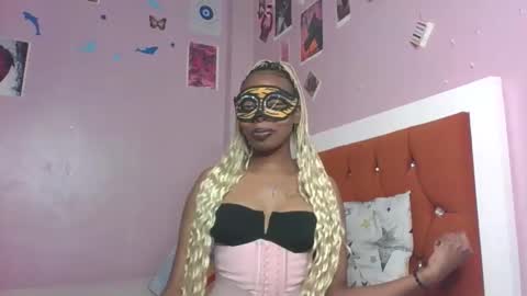 Snapshot of sweetcandie_12 chatting on 05/14/26, 02:18 Ellah xx online show from 05/14/26, 02:18