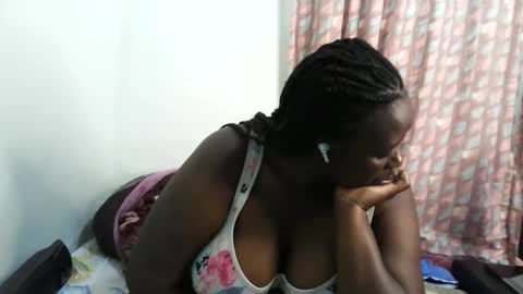 Snapshot of sweetcandy480 chatting on 05/11/26, 02:45 Irine online show from 05/11/26, 02:45