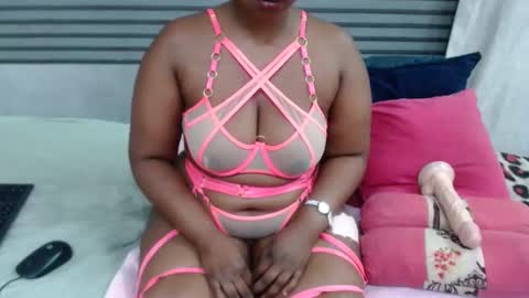 Snapshot of sweetcandypussy25 chatting on 04/10/26, 11:09 queen online show from 04/10/26, 11:09