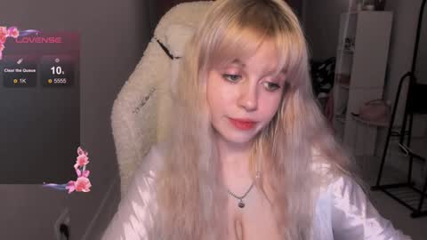 Lisa online show from 12/30/24, 10:23