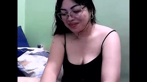 Snapshot of sweetchelsie69 chatting on 05/15/26, 10:55 sugar online show from 05/15/26, 10:55
