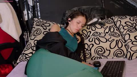 sweetdam12 online show from 10/20/25, 07:58