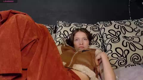 sweetdam12 online show from 11/04/25, 09:14