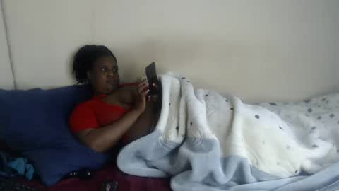 Snapshot of sweetdarkmadam chatting on 05/22/26, 03:24 sweetdarkmadam online show from 05/22/26, 03:24