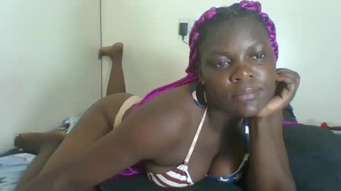 Snapshot of sweetdarkskin chatting on 02/11/25, 11:01 CLARIS online show from 02/11/25, 11:01