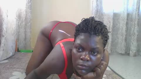 Snapshot of sweetdarkskin chatting on 05/17/26, 11:50 CLARIS online show from 05/17/26, 11:50