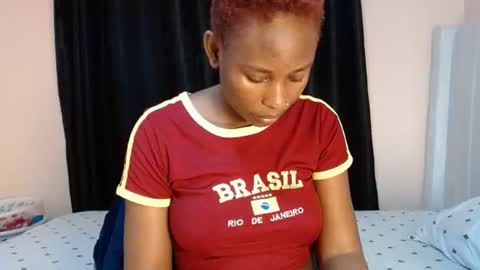 Snapshot of sweetdeee_ chatting on 06/29/26, 05:35 sweetDee online show from 06/29/26, 05:35